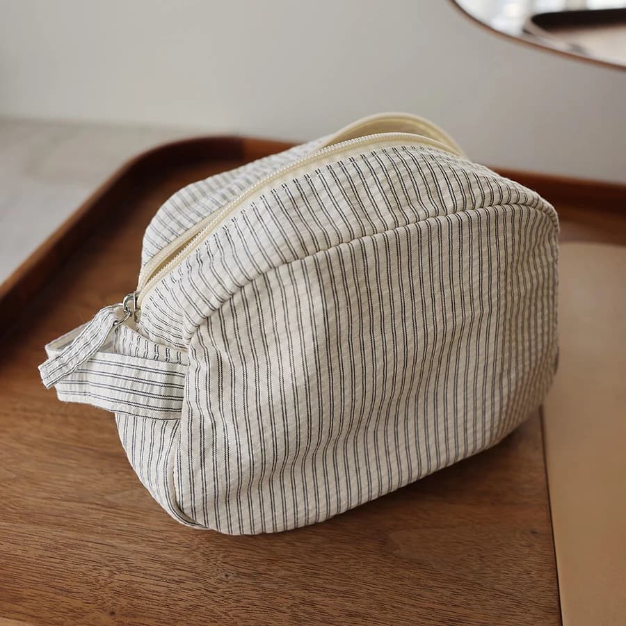 Women's Large Capacity Portable Cosmetic Bag Bag for Universal Portable Washer Bag For Travel Organizer Bag For Store Clothes