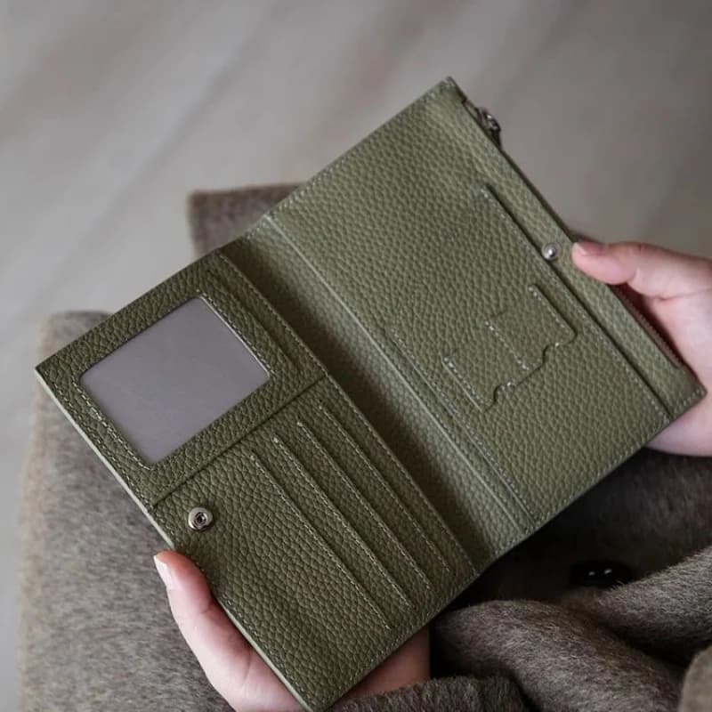 Portafoglio RFID Bloccante in Pelle PU con Scomparti per Carte di Credito/ID e Biglietti Aerei, Custodia Porta Passaporto e Contanti