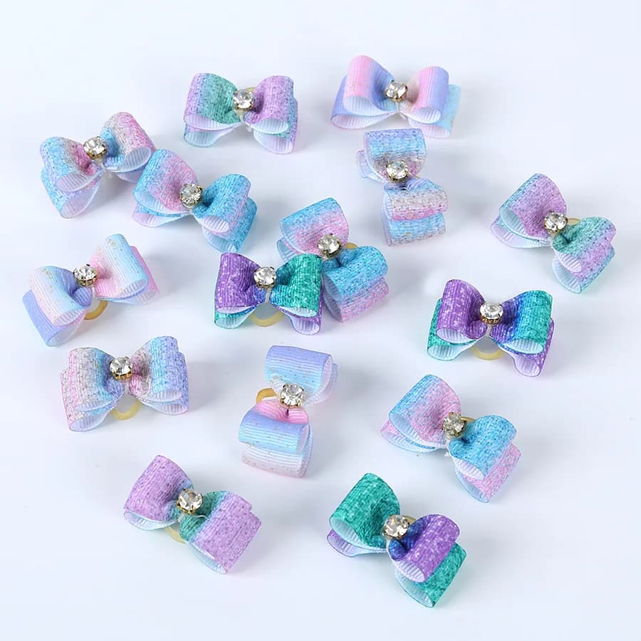 10 Pz/lotto Archi Dei Capelli Del Cane Elastico Colori Misti Gatto Toelettatura fatta A Mano Per Cucciolo di Animale Domestico Gatto Bowknot Mini Accessori