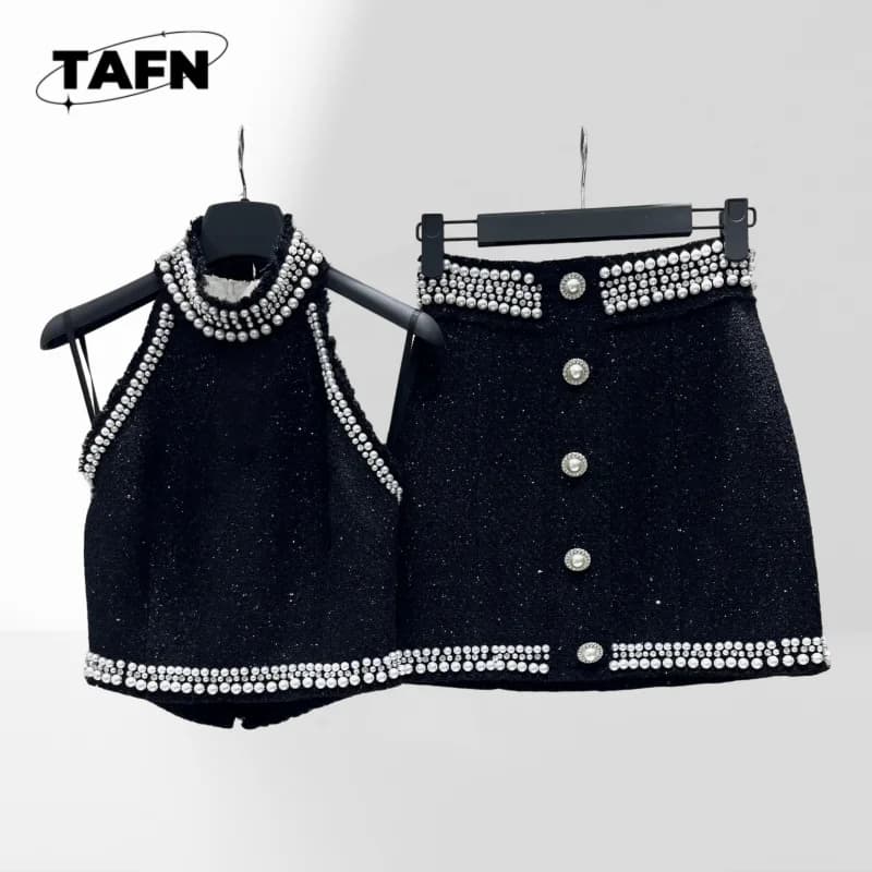 Women's Classic Skirt and Top Set for Summer, Versatile and Trendy Perfect for Day-to-Night Fashionable Any Occasion AK0717