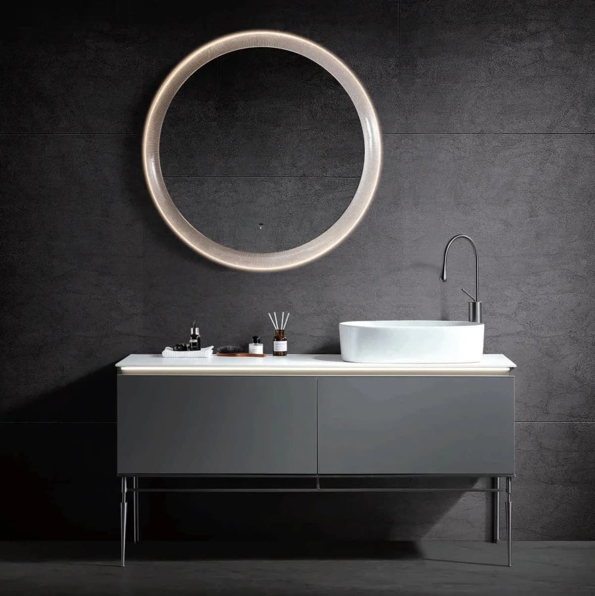 Lavabo da bagno, armadietto a specchio, armadietto sospeso, lavabo da bagno semplice in stile europeo, lavabo in ceramica con lastre di roccia fornito