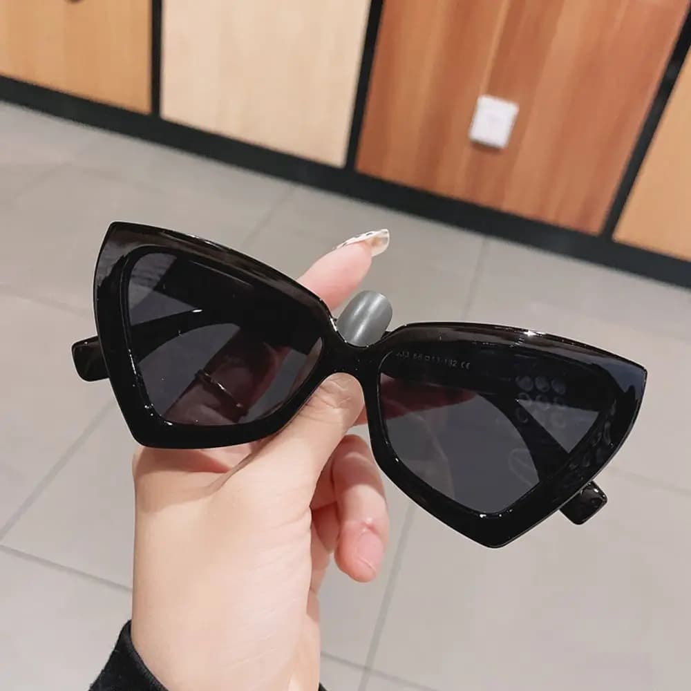 Glossy Black Cat-eye Sunglasses, Sleek Triangle Contour, Cool Must-have Accessory for Streetwear Fits