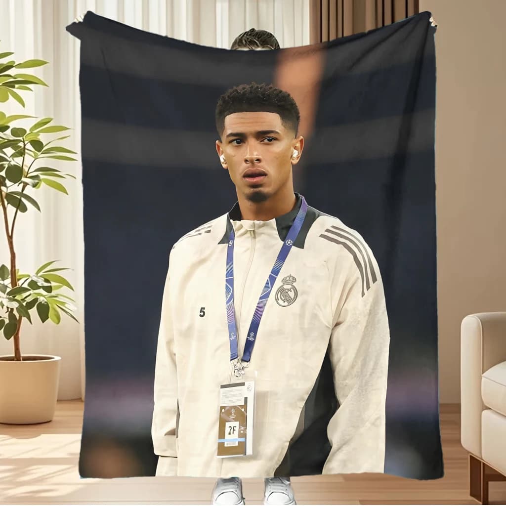 Jude Bellingham Themed Blanket, Soft Warm Fleece Throw for Football Lovers Home Decor Collectible Gift