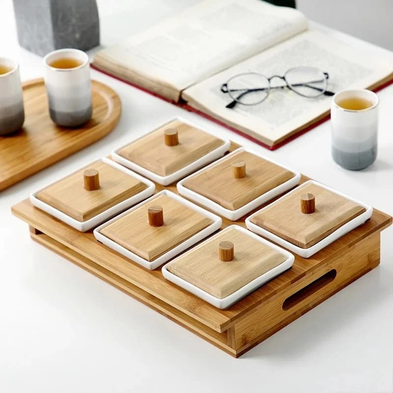 Piatto per snack in ceramica bianca Piatto per snack Piatto con copertura in legno Copertura in vetro Pallet in legno Snack Set di piatti di frutta secca Ciotola di frutta Vassoio per caramelle