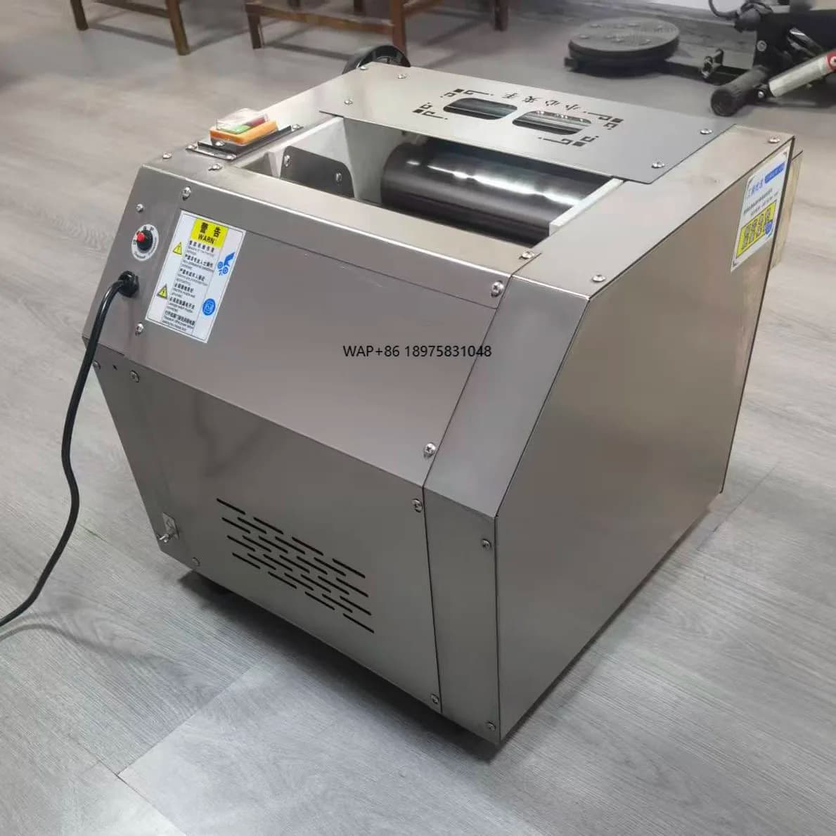 Pressa elettrica per pasta a rullo per pasta Macchina per pasta da tavolo Macchina per noodle in acciaio inossidabile per panetteria ristorante