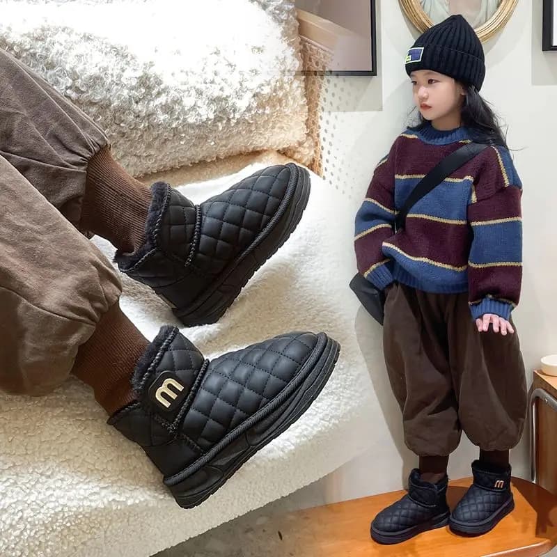 Kids Winter Snow Boots 2026 New Arrival Warm lining fleece slip casual shoes for children for cold season Size medium large