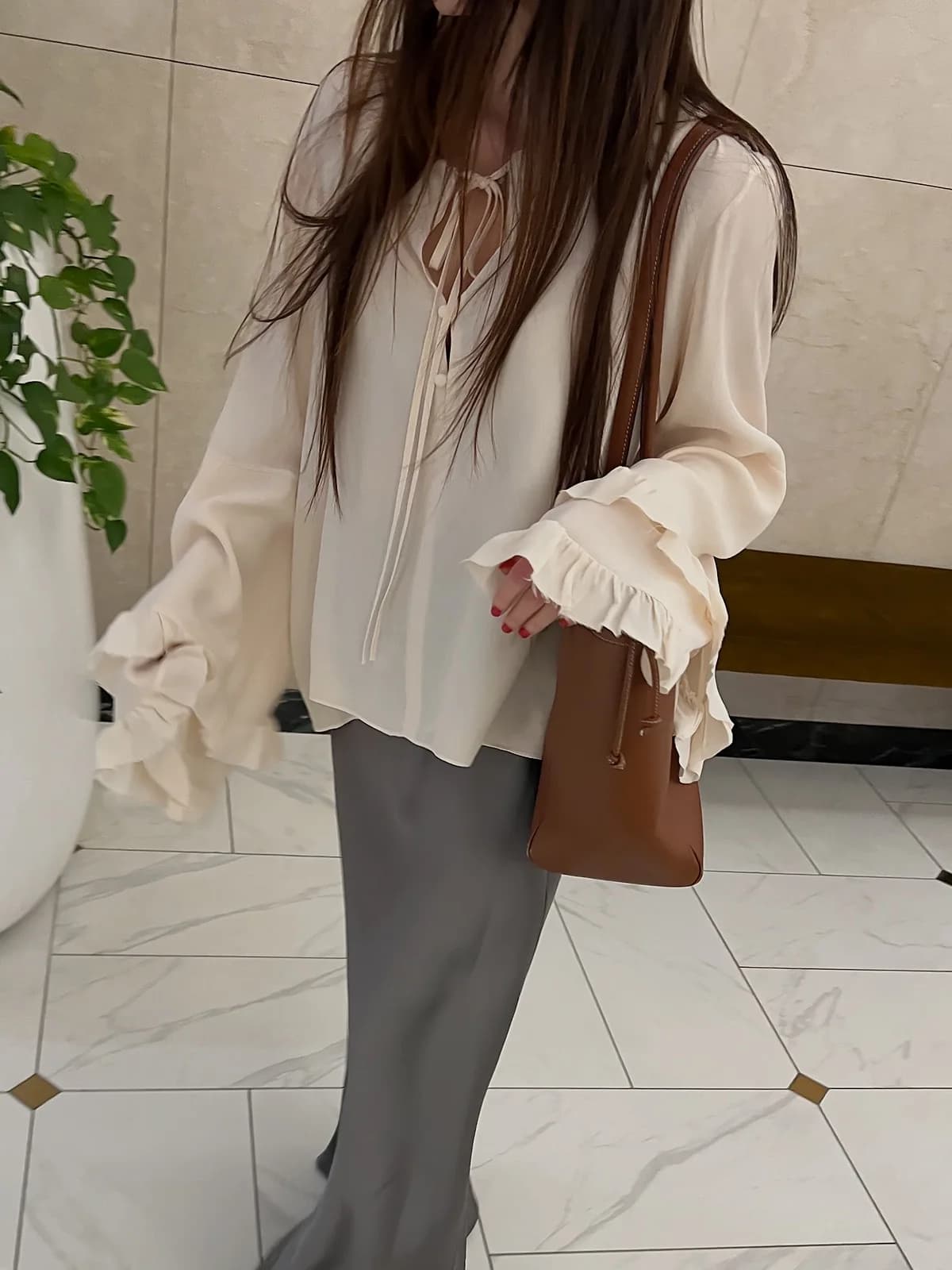 Camicia Chic da Donna a Maniche Lunghe, Design Ampio e Confortevole, Pantaloni Svasati con Cintura, Moda Casual Primavera-Autunno per Ufficio