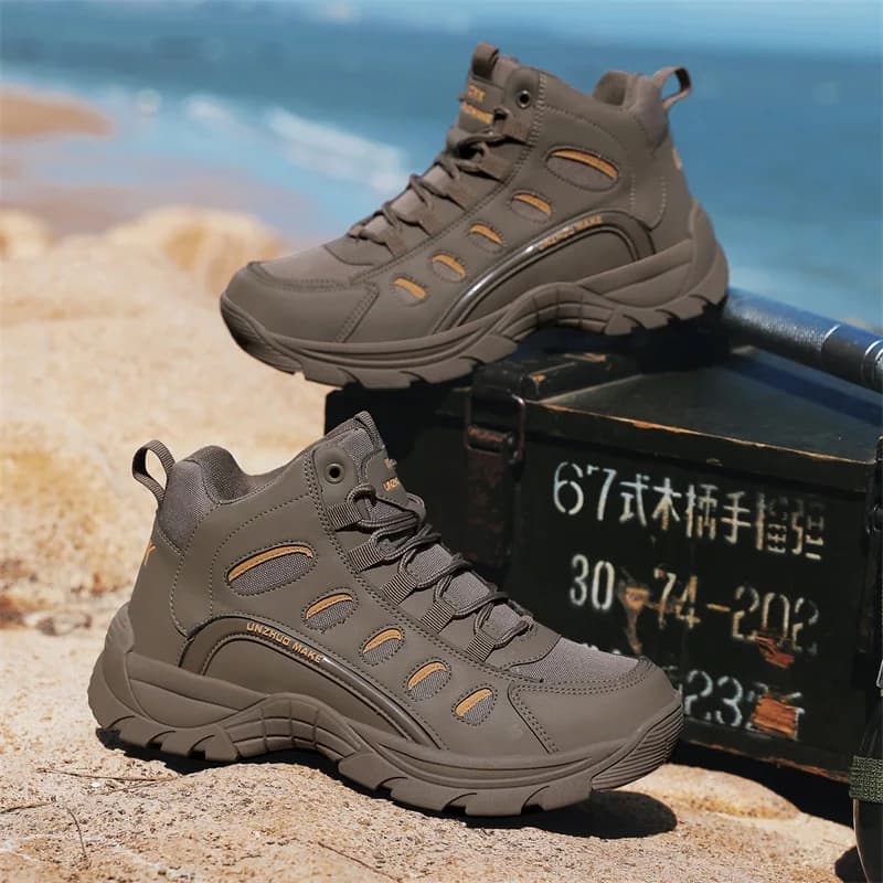 Stivali da allenamento tattici selvaggi da uomo stivali da esterno impermeabili antiscivolo quattro stagioni stivali da ginnastica da trekking nella giungla Stivali da lavoro nel deserto