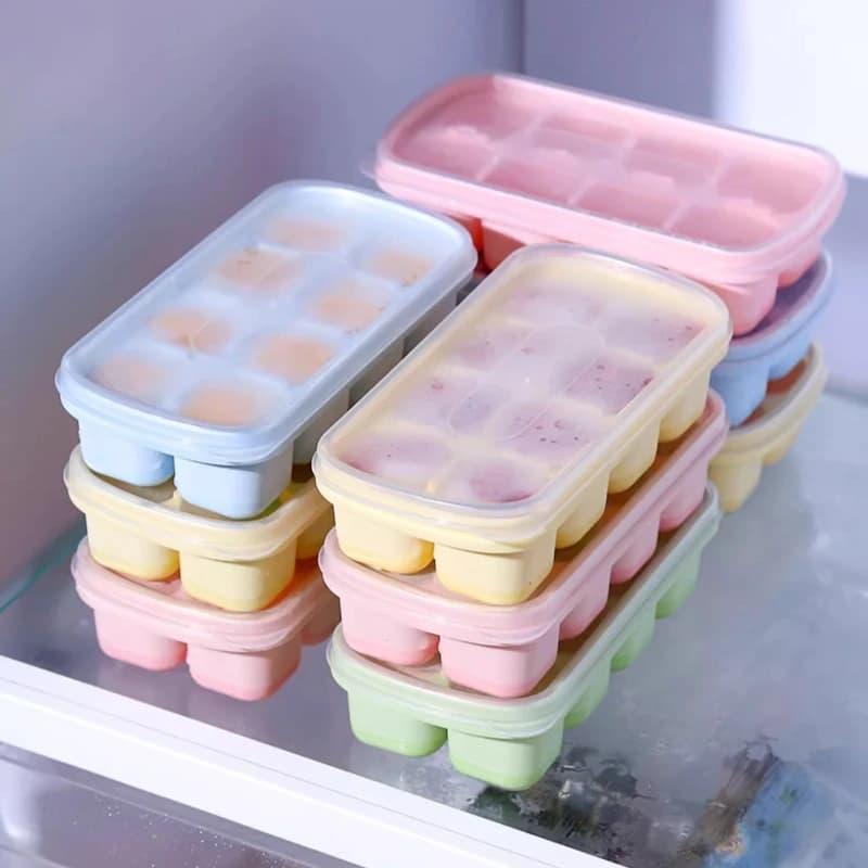 Vassoi per cubetti di ghiaccio a 8 griglie Stampo per ghiaccio in silicone con coperchio rimovibile Stampo per ghiaccioli fatto in casa fai-da-te per utensili da bar da cucina per congelatore per cocktail