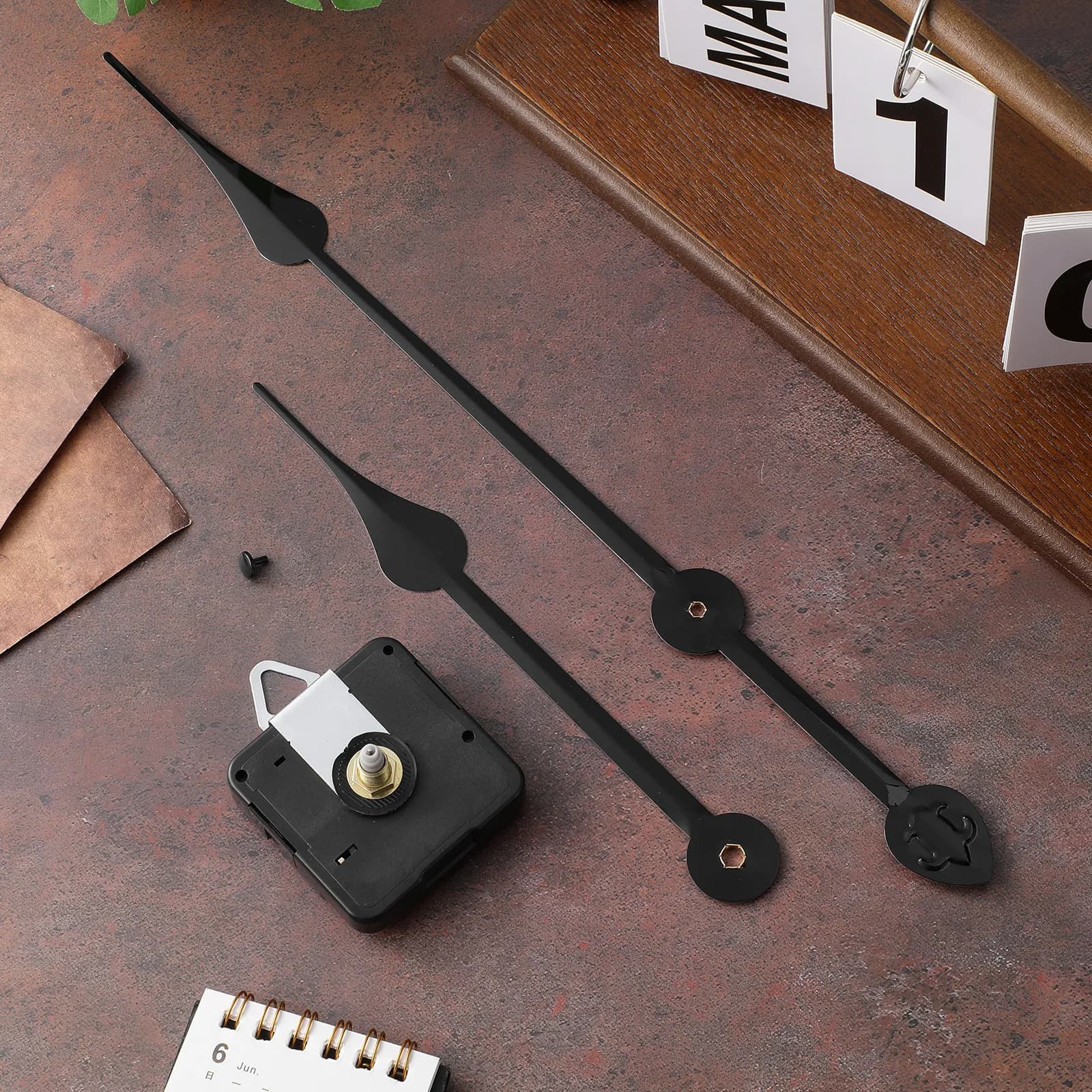 Kit di Ricambio per Meccanismo Orologio 1 Set, Meccanismo in Metallo Resistente con Albero Lungo per Orologi da Parete, Progetti Fai-da-te, Accessori per Orologi