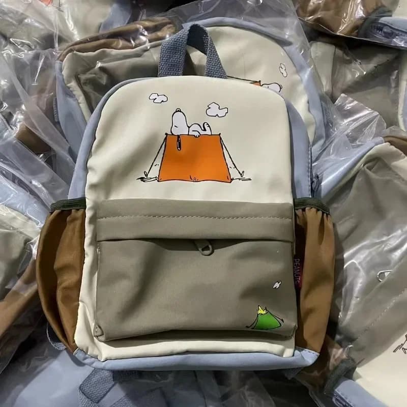 Snoopys Cartoon Bag Fashion New Style Schoolbag Popular Design and Backpack Shoulder Bag Decorative Daily Necessitie
