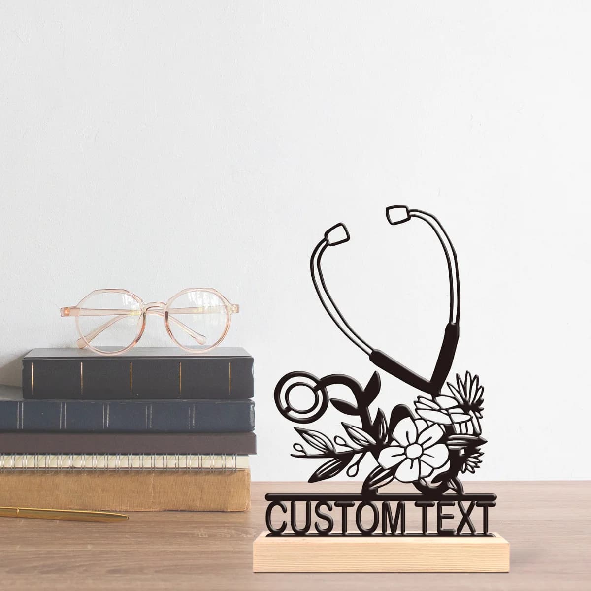 1pc Personalized Retro Iron Statue Decoration Custom Name Equipped with Wooden Base Room Decorations, Bar Counter Decorations
