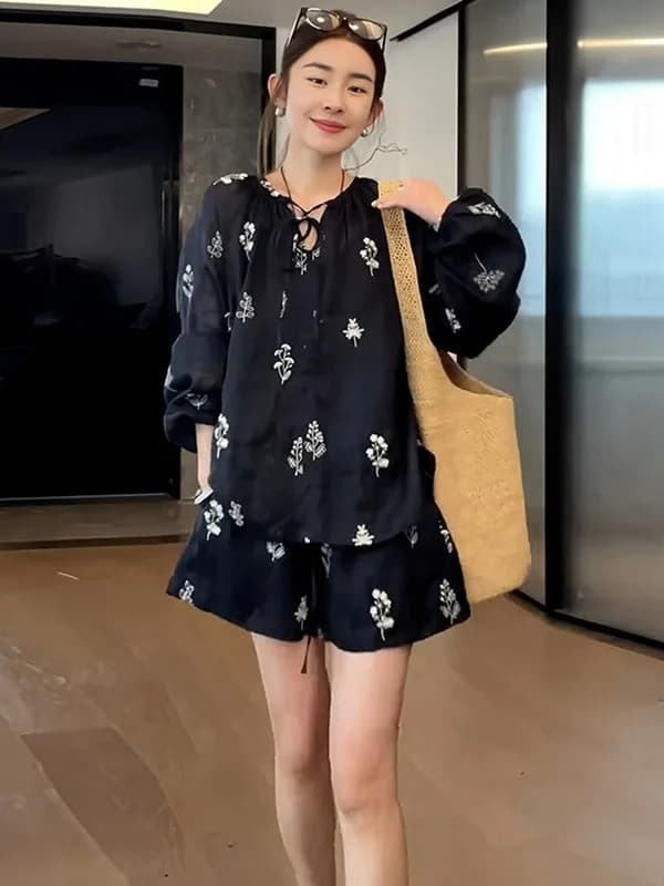 plus Size Women's Embroidered Sun Protection Shirt Shorts Two-Piece Set Summer New Style Slimming Effect Complete Ensemble