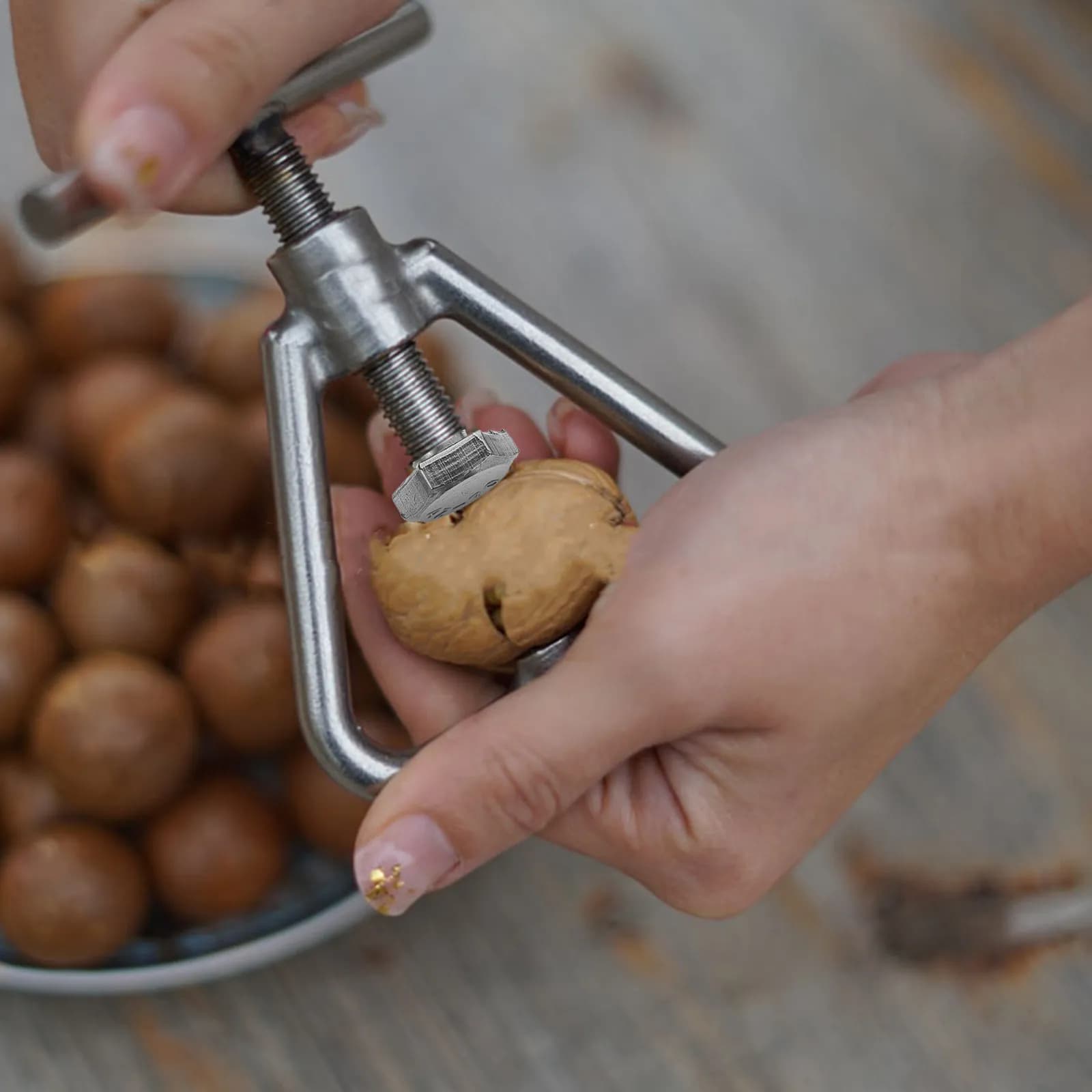 Schiaccianoci Manuale in Acciaio Inox per Noci, Macadamia e Frutta Secca, Utensile Domestico per Aprire le Gusci Facilmente e Velocemente