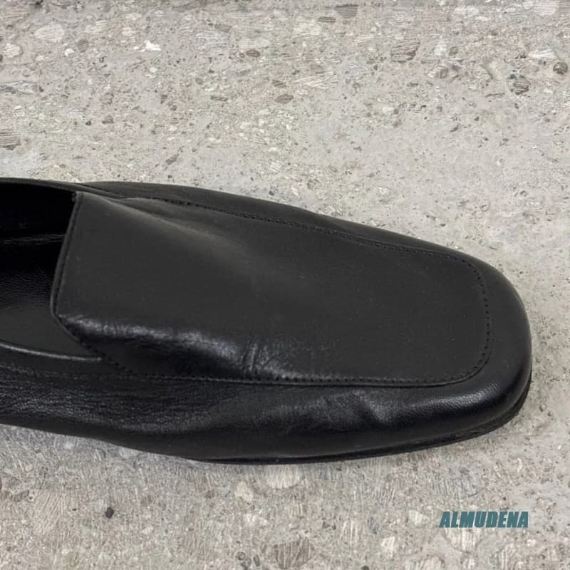 Mocassini Slip-On da Uomo in Vera Pelle Nera, Punta Quadrata, Senza Tallone, Scarpe Casual Minimaliste Piatte per Ufficio e Uso Quotidiano