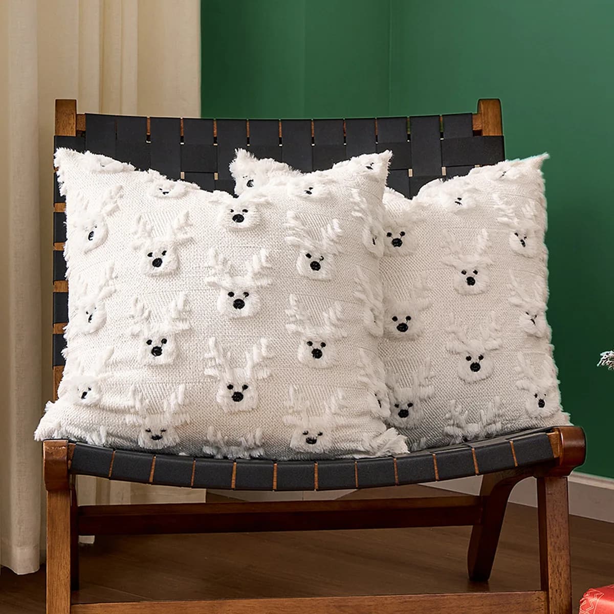 2-Pack Plush Christmas Reindeer Embroidery Cushion Cover Golden Star Merry Christmas Pillowcase New Year Festival Pillow Covers