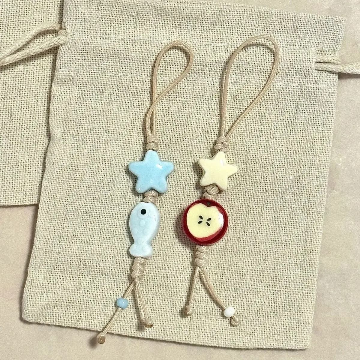 Simpatico portachiavi in ceramica con stella a forma di pesce, cinturino con ciondolo per telefono, semplice fetta di mela, custodia per telefono, borsa a catena, cordino con ciondolo per donne e ragazze