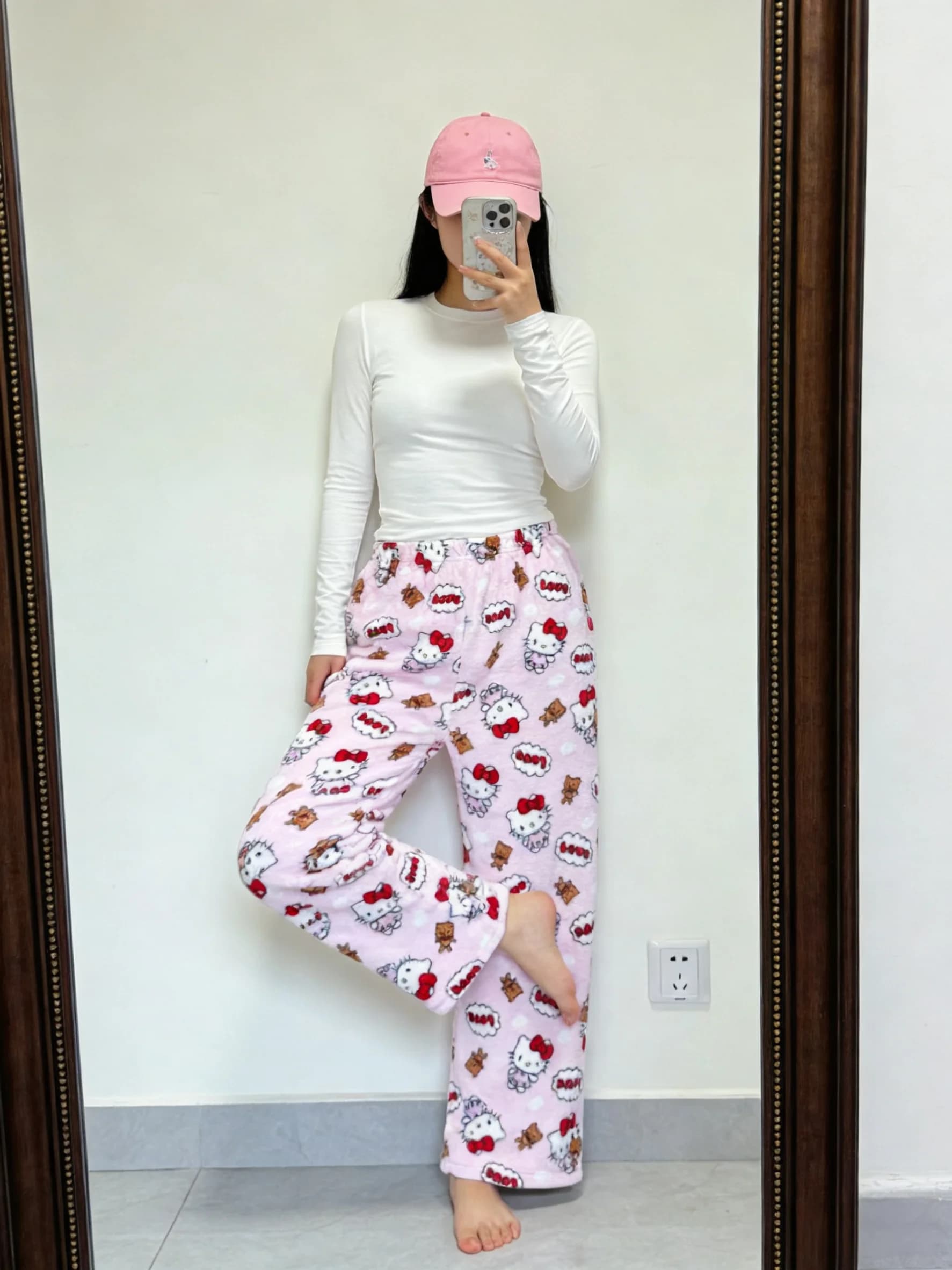 Pantaloni pigiama in flanella Hello Kitty, pantaloni in pile termico rosa, pantaloni lounge da indossare a casa, perfetti per le feste!