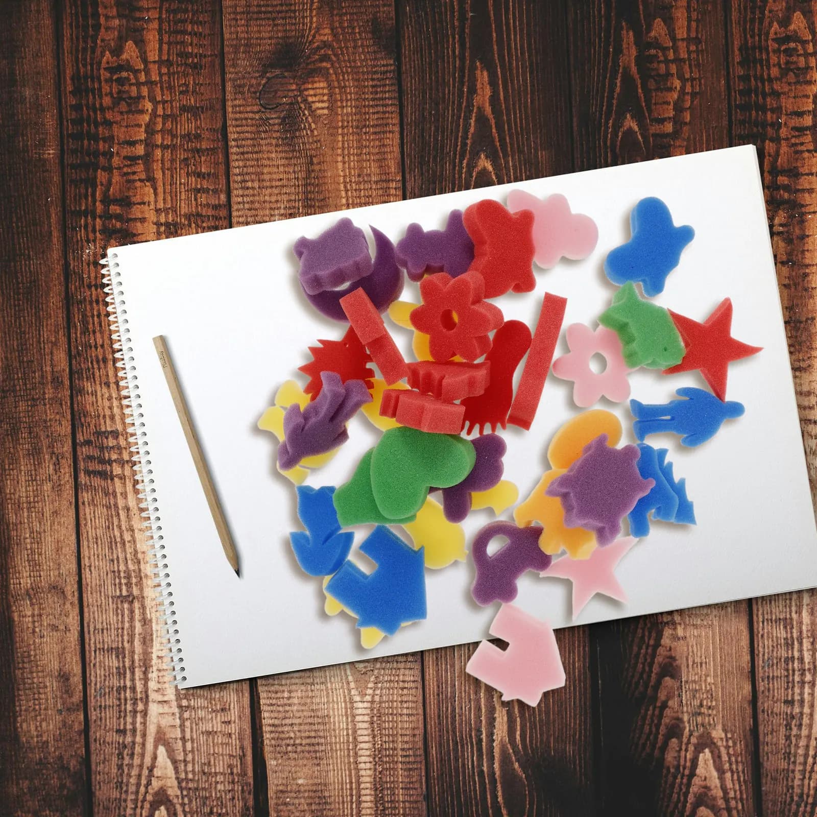 Set di 24 Timbri Colorati in Spugna per Bambini 3-6 Anni, con Motivi di Pesci, Fiori, Alberi, Foglie, Elefanti, Gatti, Tartarughe, Conigli e Pere