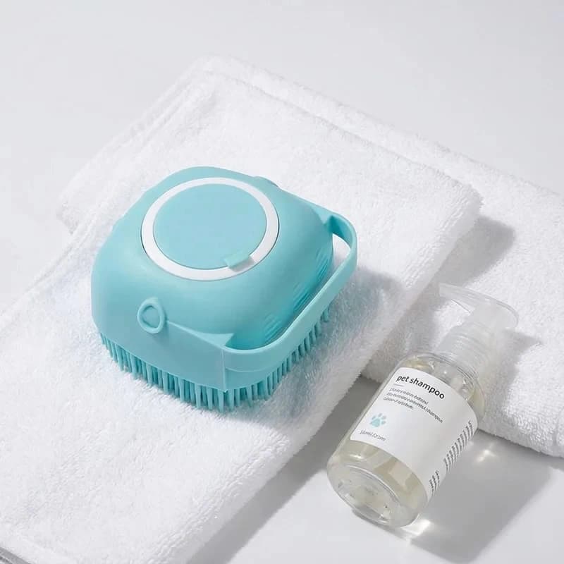 Spazzola Massaggiante 2-in-1 in Silicone Morbido per il Bagno degli Animali Domestici, Spazzola per la Toelettatura di Cani e Gatti con Dispenser di Shampoo Integrato