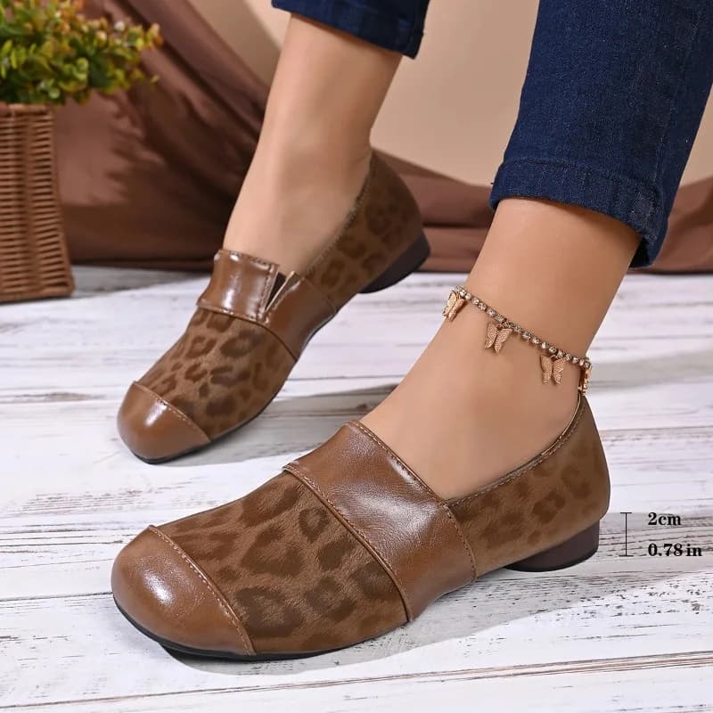 Mocassini da donna con stampa leopardata, comodi slip-on primaverili autunnali, sneakers casual con tacco largo stile britannico