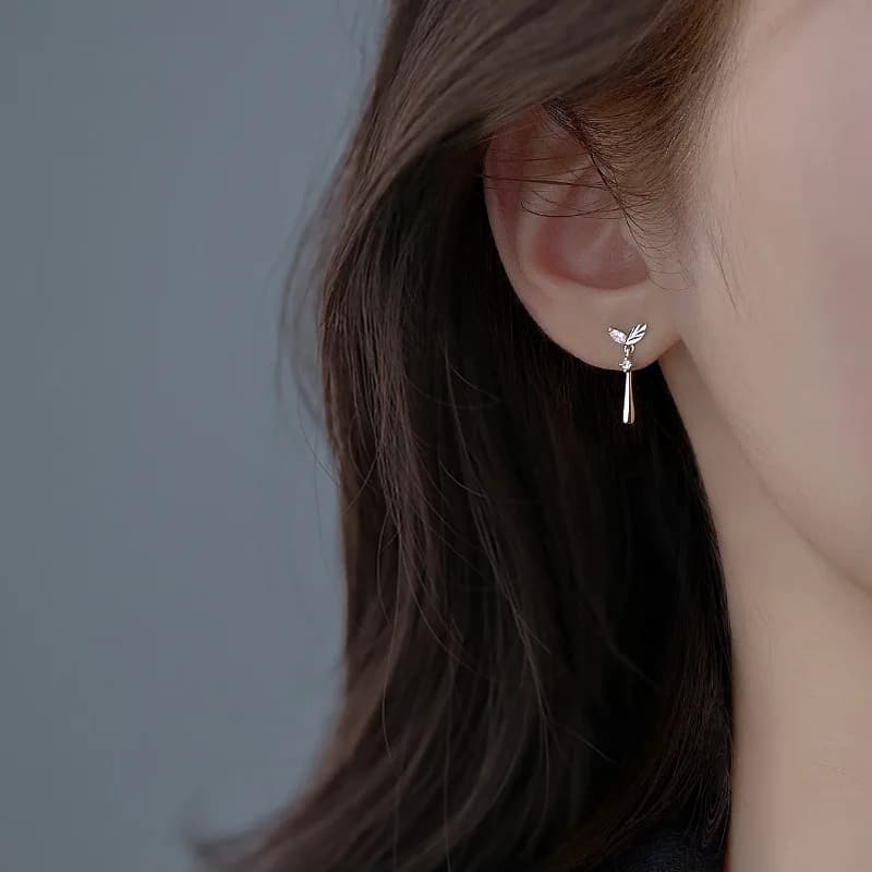 Orecchini a bottone in argento sterling 925 Orecchini di lusso leggeri Accessori per feste Regalo di gioielli Commercio all'ingrosso alla moda