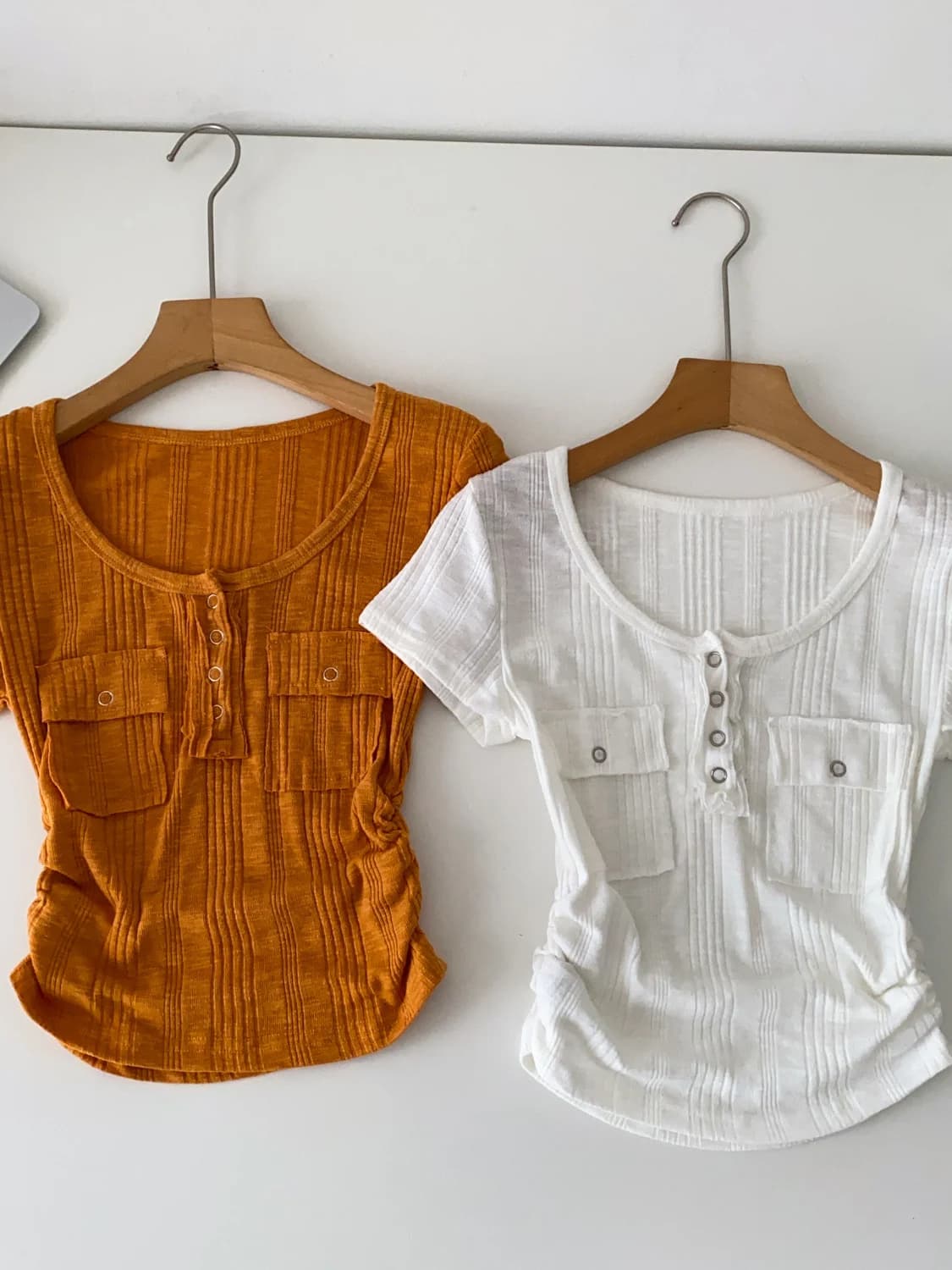 Loose Fit Pure Color round Neck Button up T-Shirt Women Summer Short Sleeve Waist Cinched Folded Design Elegant Top Korean Style