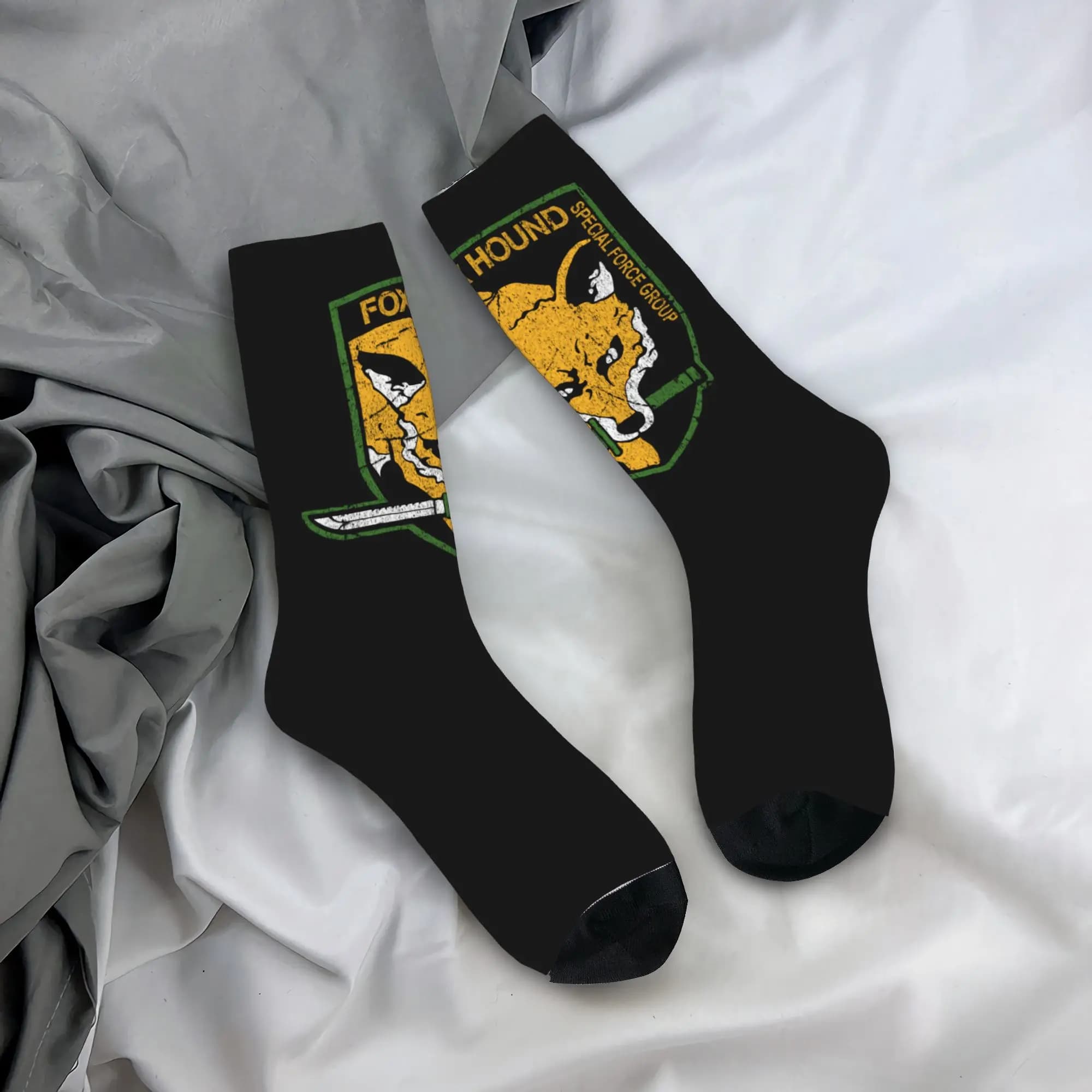 Custom Metal Gear Solid Fox Hound socks for men and women, warm and fashionable socks, novelties inspired by video games.