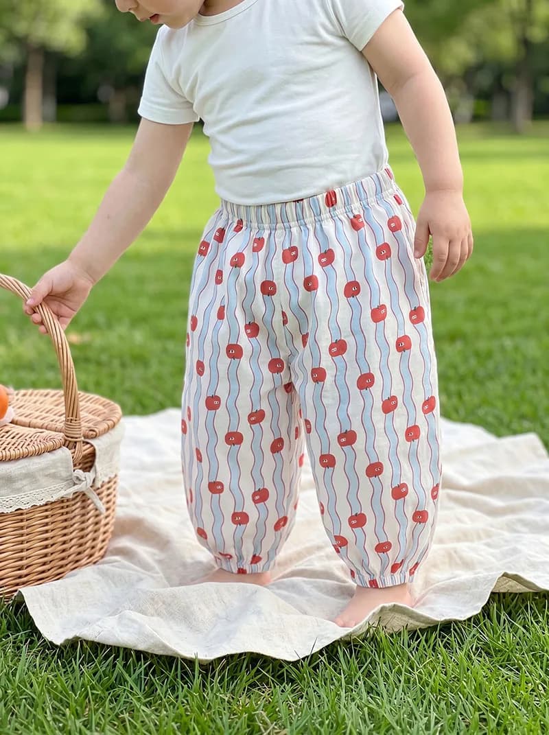 MILANCEL Nuovi pantaloni casual estivi per bambini 1-5T Pantaloni affusolati per ragazze con cartoni animati di cani e gatti Pantaloni comodi e ventilati per bambini
