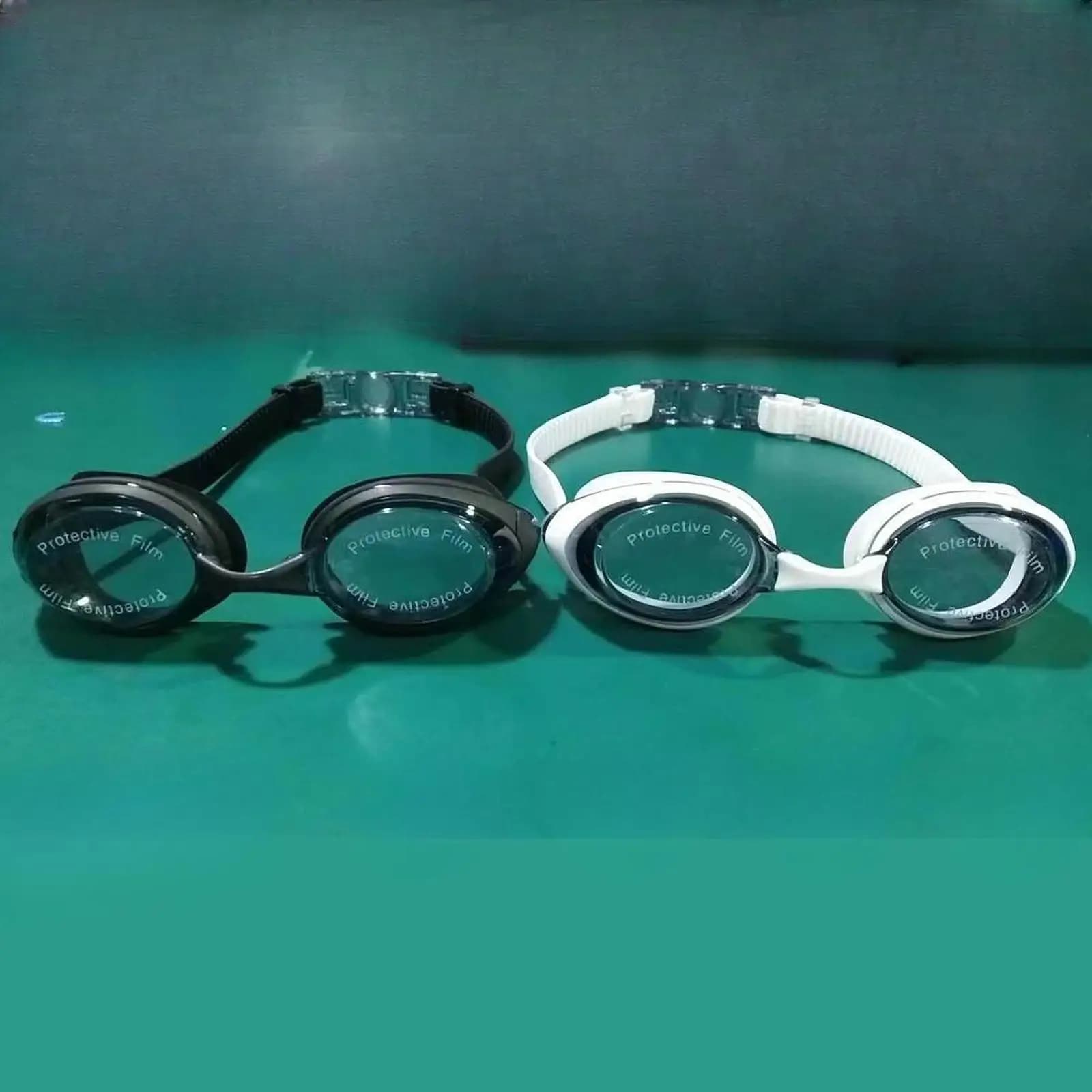 Occhialini da Nuoto 150 Gradi in Materiale PC Antiappannamento, Accessori per Piscina, Spiaggia e Surf