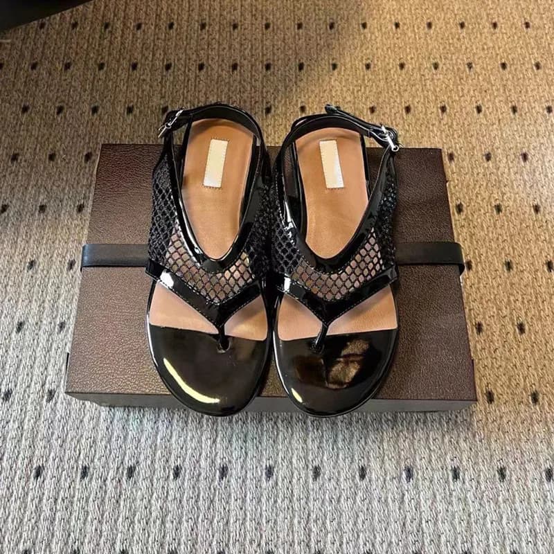 Fishing net clip toe sandals women's leather flat bottomed versatile and comfortable round toe herringbone sandals