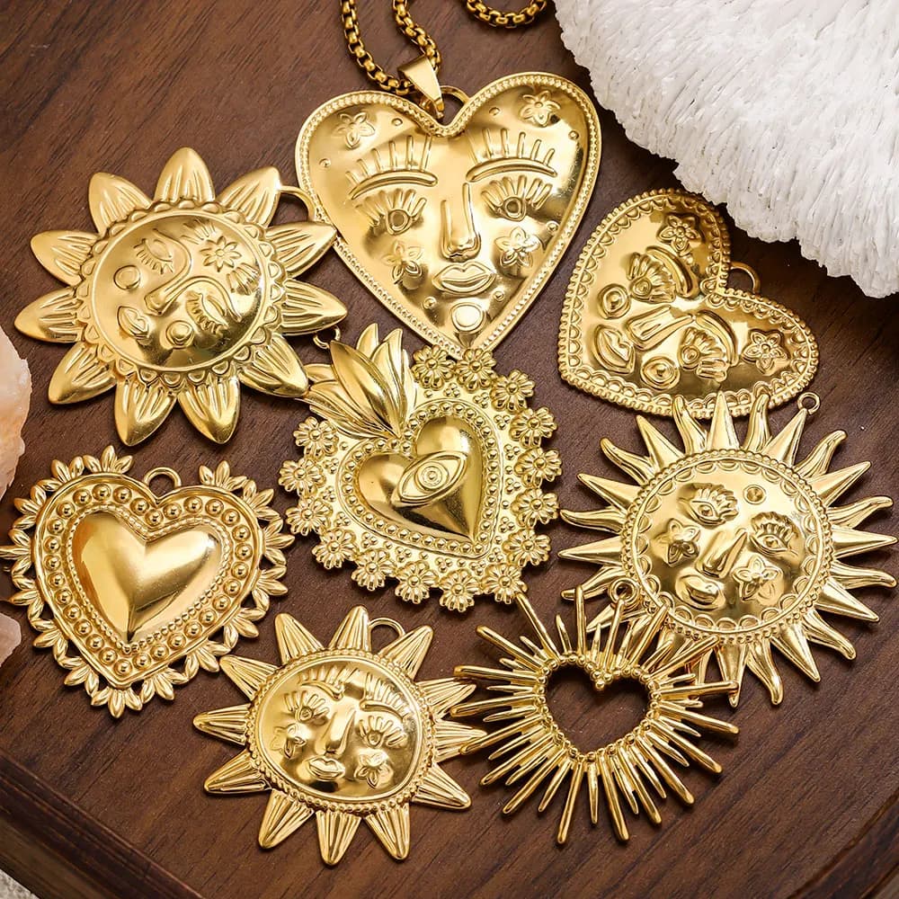 5 Pieces Large Stainless Steel Pendants Sun/Luna/Cuore Shaped, Gold Plated Base for Connectors Jewelry DIY, Necklaces and Jewelry Creation