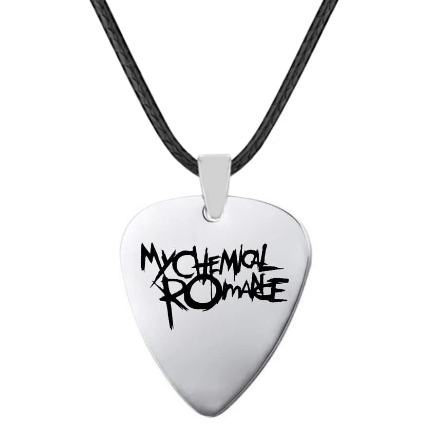 Collana Cosplay My Chemical Romance in Acciaio Inossidabile, Ciondolo a Forma di Plettro per Chitarra, Accessori Gioielli Rock Band, Regalo per Uomini e Donne