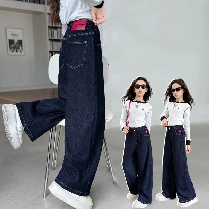 Jeans moda per ragazze Primavera Autunno Nuovi pantaloni larghi in denim a gamba dritta Bambini Pantaloni a gamba larga con etichetta rossa solida per 4-14 anni