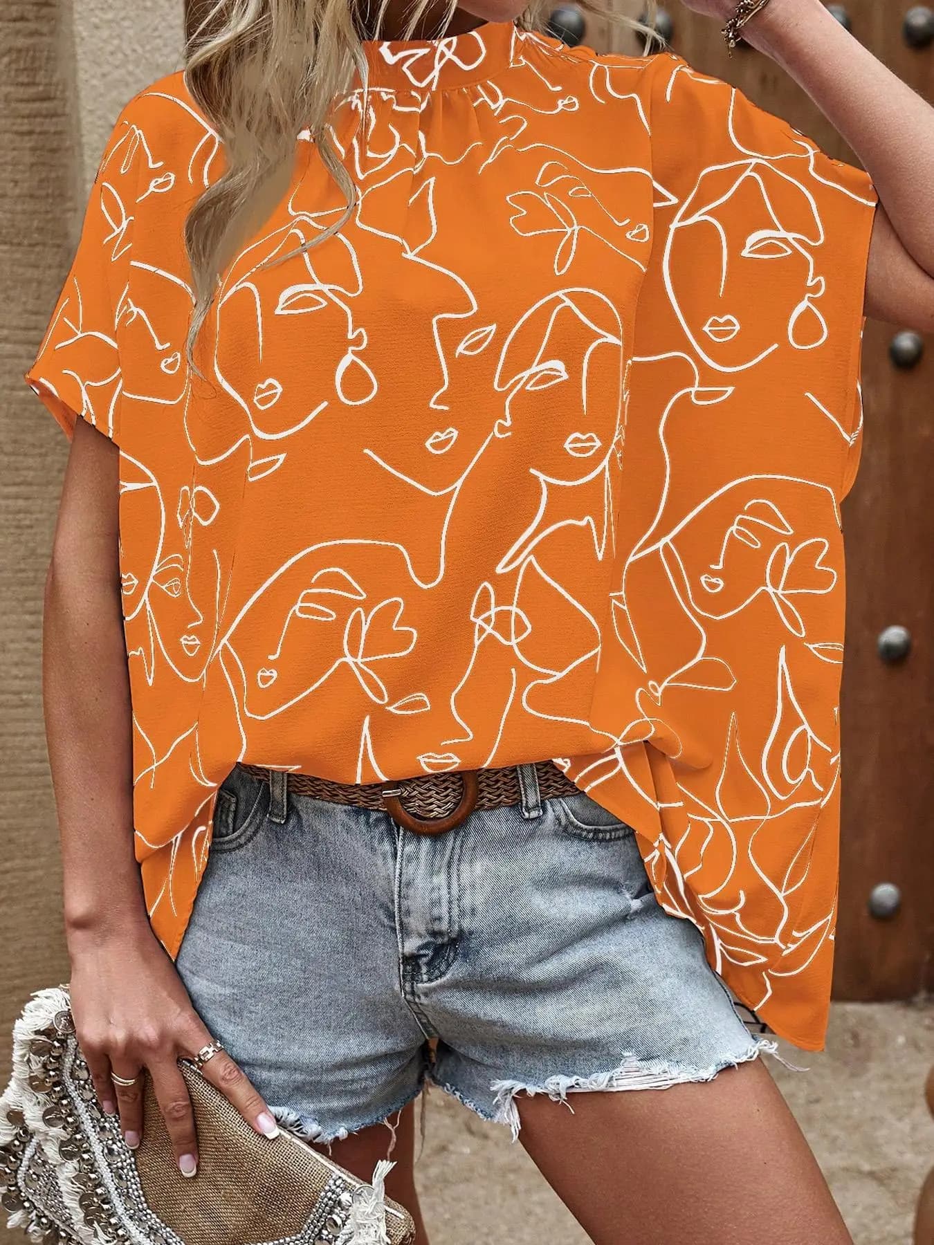 Women's Abstract Figure Print Batwing Sleeve Blouse, Casual Short Sleeve Mock Neck Top for Summer, Ladies Clothes for Daily Wear