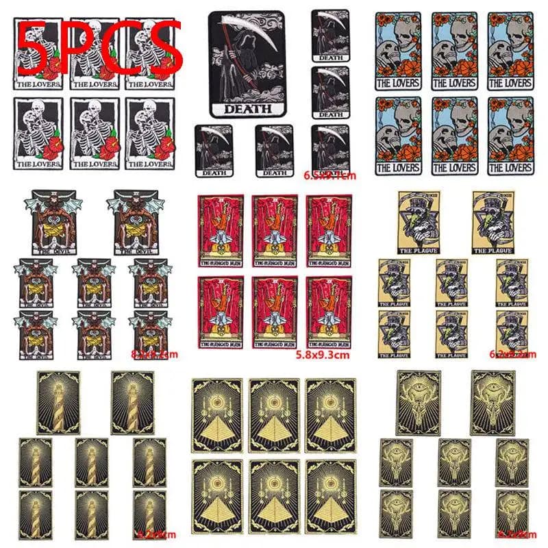 5 Pz/lotto Punk Tarocchi Carte Patch Ricamate Teschio Patch Ferro Sulle Toppe E Stemmi Per Abbigliamento Toppe Termoadesive Sui Vestiti Distintivo FAI DA TE
