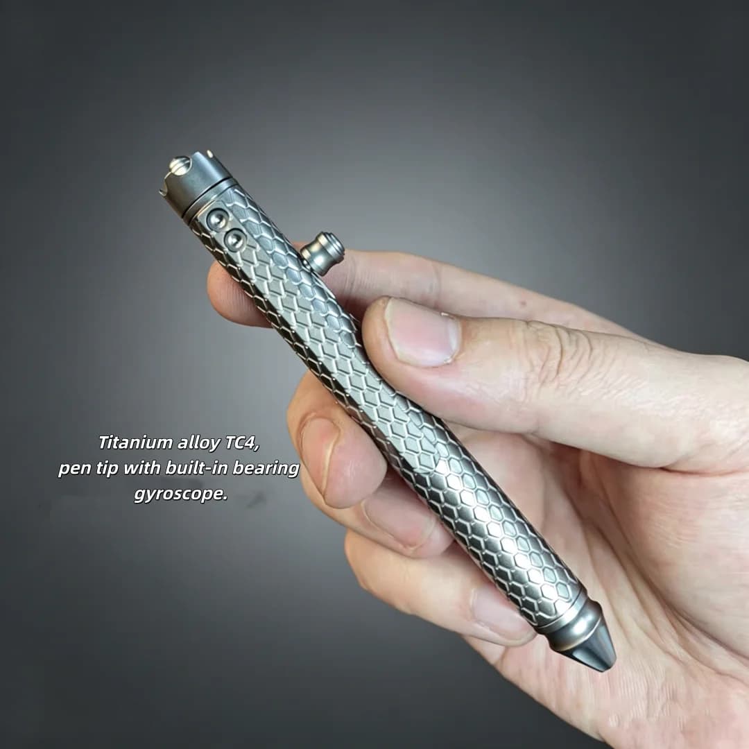 Penna EDC in Lega di Titanio con Motivo a Squame di Drago e Giroscopio Integrato, Rotabile per Intrattenimento, Include un Ricarica per Penna Gel