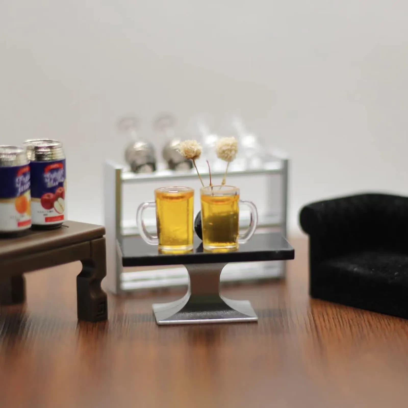 10 Pezzi Mini Boccali da Birra in Resina Premium, Superficie Liscia, Accessori per Mini Casa, Decorazioni per Mini Bicchieri da Birra, Paesaggio in Miniatura