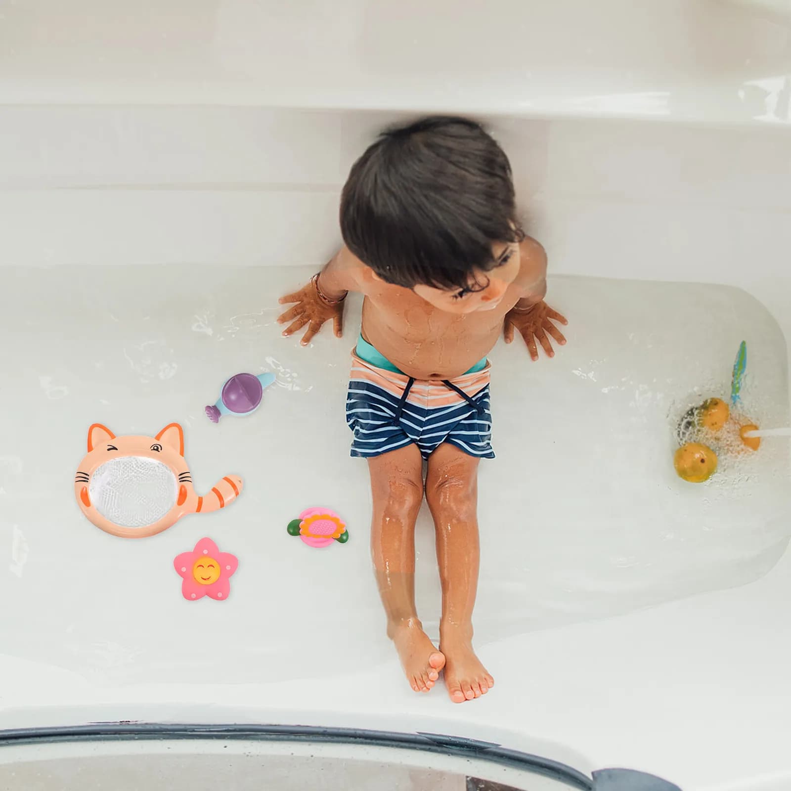 Set Creativo per il Bagnetto dei Gattini: Cucchiaio Versatore d'Acqua, Rete e Set Interattivo per il Gioco in Piscina Estiva e la Pesca