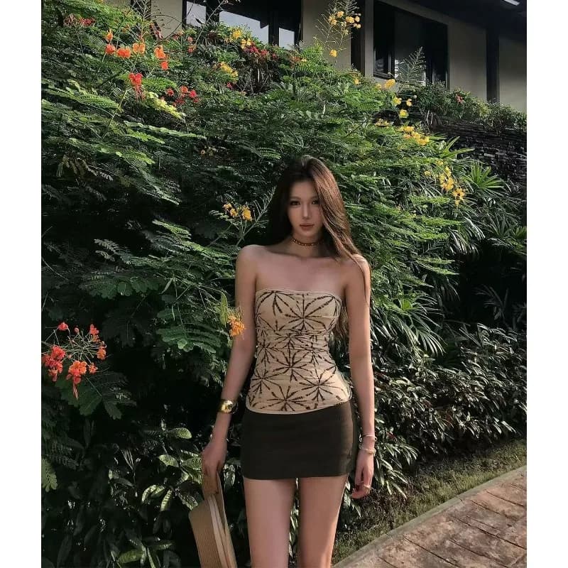 Tai Cool Spicy! Holiday Sexy Tube Top Suit Skirt Short Slim Fit and Thin Spice Girl Style 2026 Summer New Two-piece Set