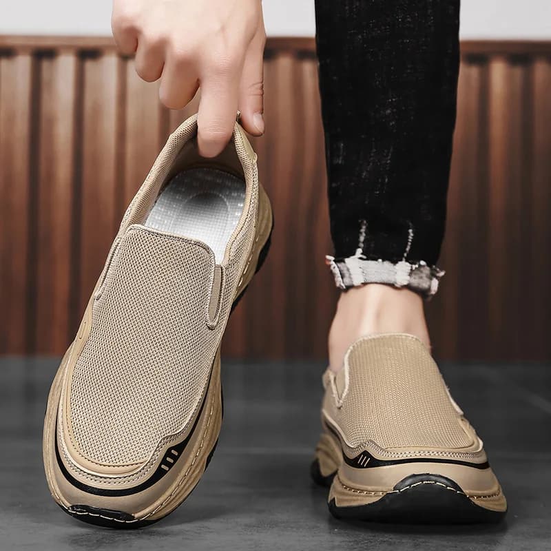 Mocassini da Uomo Estivi Casual Traspiranti in Mesh Leggeri Comodi Slip-On con Suola Spessa alla Moda Abbinabili a Tutto