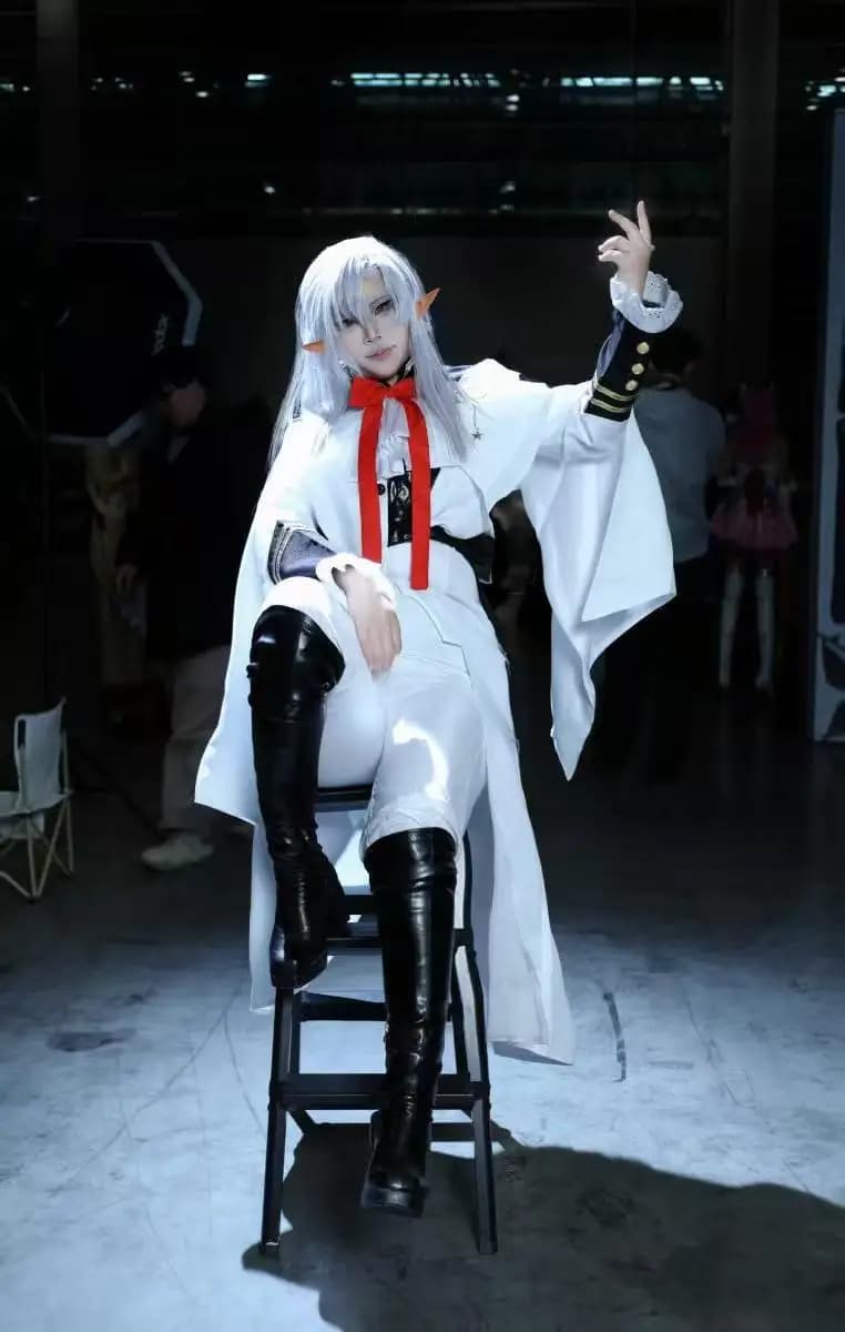 Abito cosplay completo Ferid Bathory - Costume ispirato all'anime di Serafino della fine