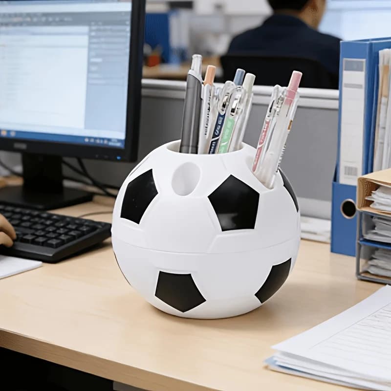 Portapenne a Forma di Pallone da Calcio, Organizzatore da Scrivania Multifunzionale, Scatola Portaoggetti per Cancelleria, Regalo per Studenti e Ufficio