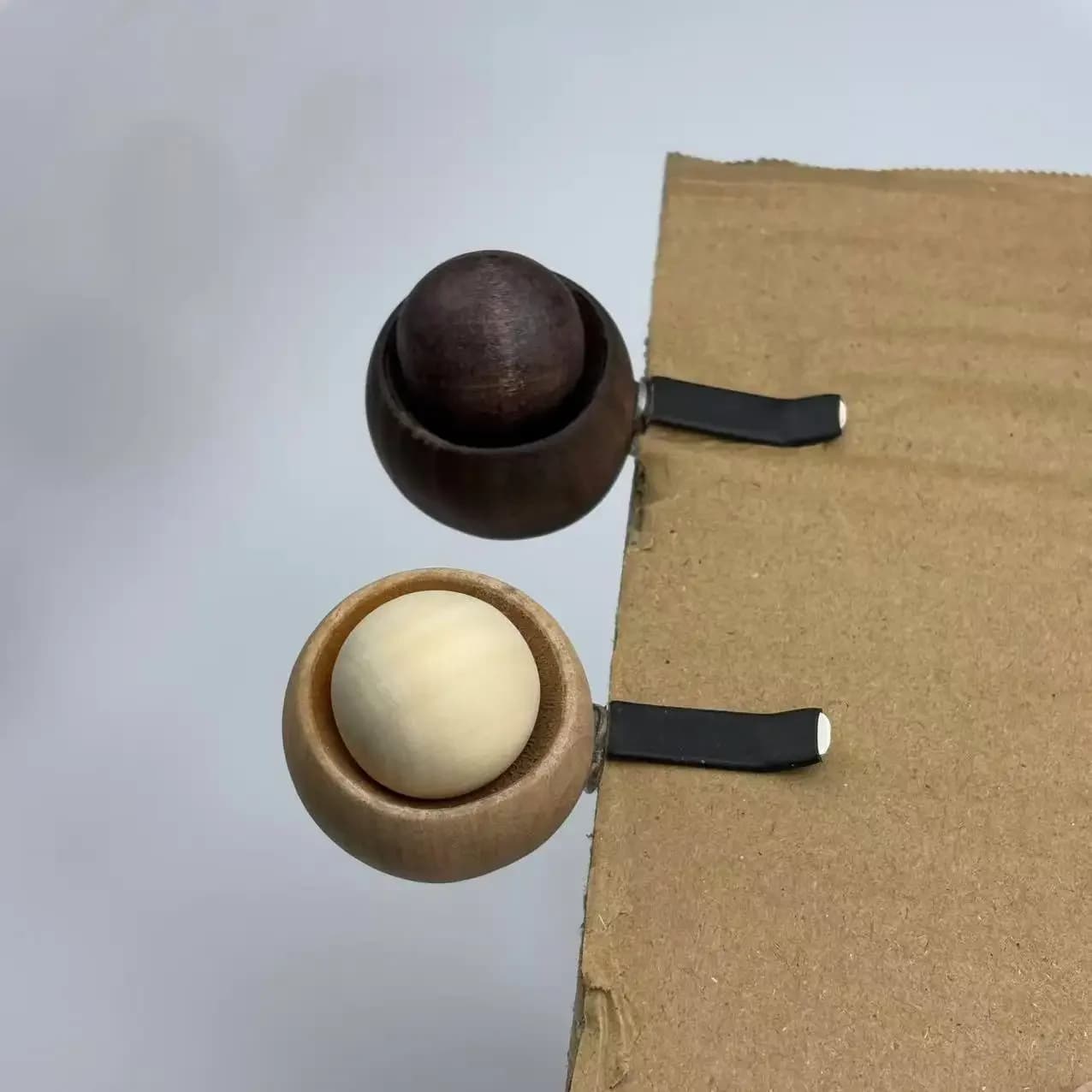 Wood Car Air Vent Freshener Aromatherapy Essential Oil Diffuser Natural Wood Ball Clip Interior Decor Accessories