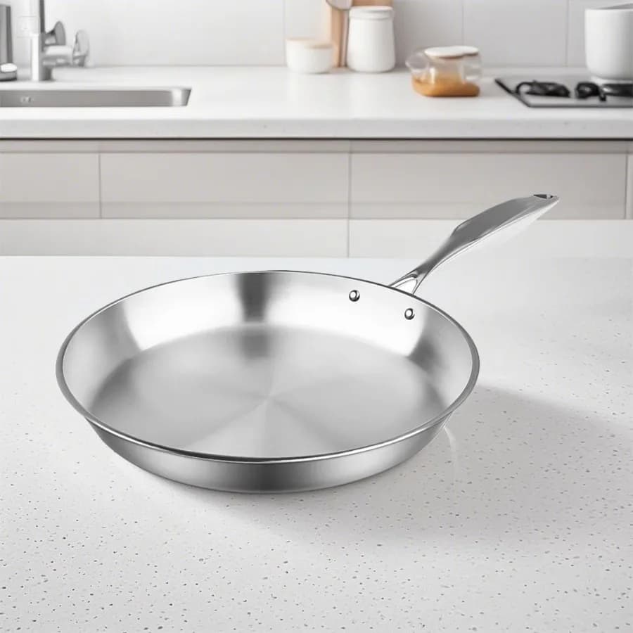 Padella in Acciaio Inox da 22cm per Cucina a Induzione, Grado Premium Antiaderente Nera con Tecnologia di Distribuzione del Calore