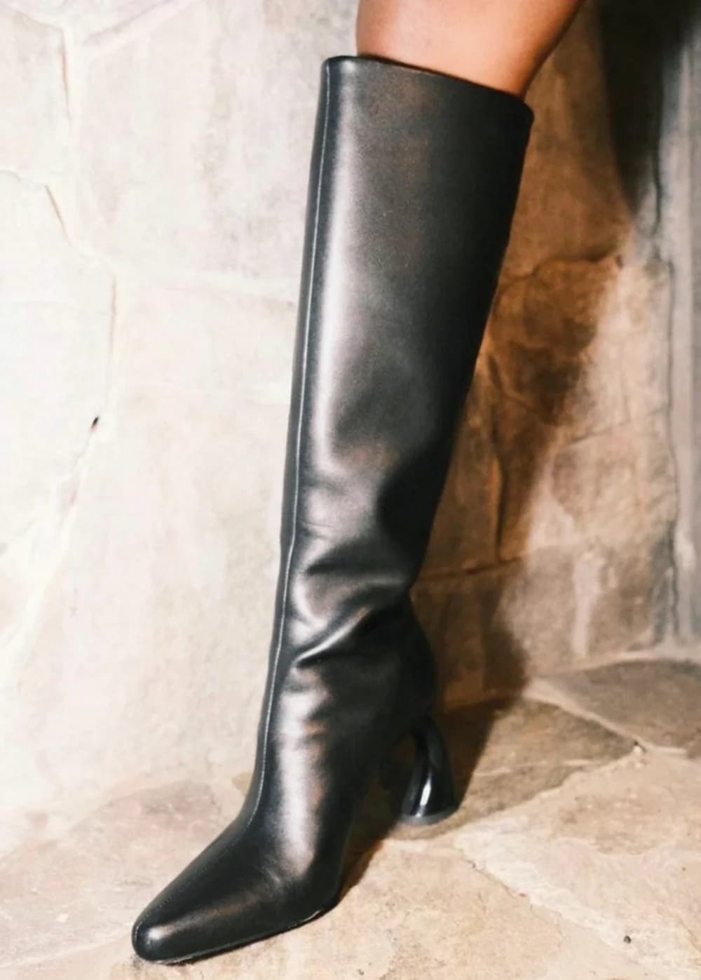 Fall Winter Black Leather Knee‑High Boots Square Pointed Toe Unique Curved High Heel Fashion Tall Boots for Evening Party Wear