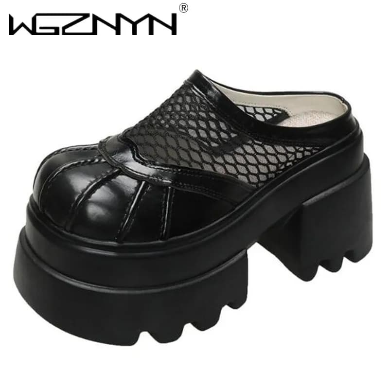2025 Sandali slip-on con plateau da donna nuovi Suola spessa Tacco in rete Pantofole estive da esterno traspiranti Abito casual elegante con scarpe