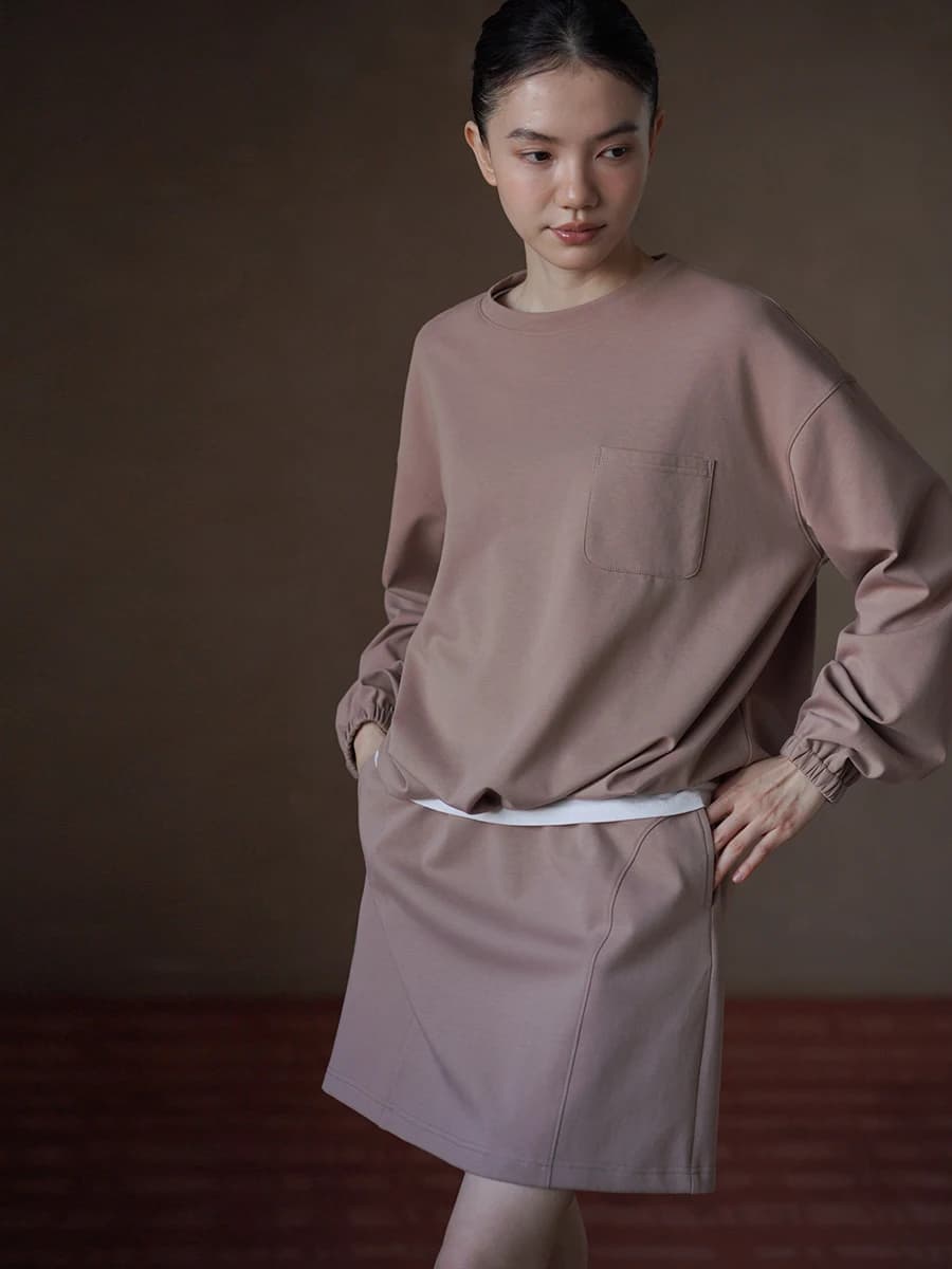 Hacikis Miss Easy Lazy Set: Felpa con Cappuccio a Maniche Lunghe e Gonna Corta Effetto Snellente in Tessuto Opaco Air Layer, Stile Casual da Donna