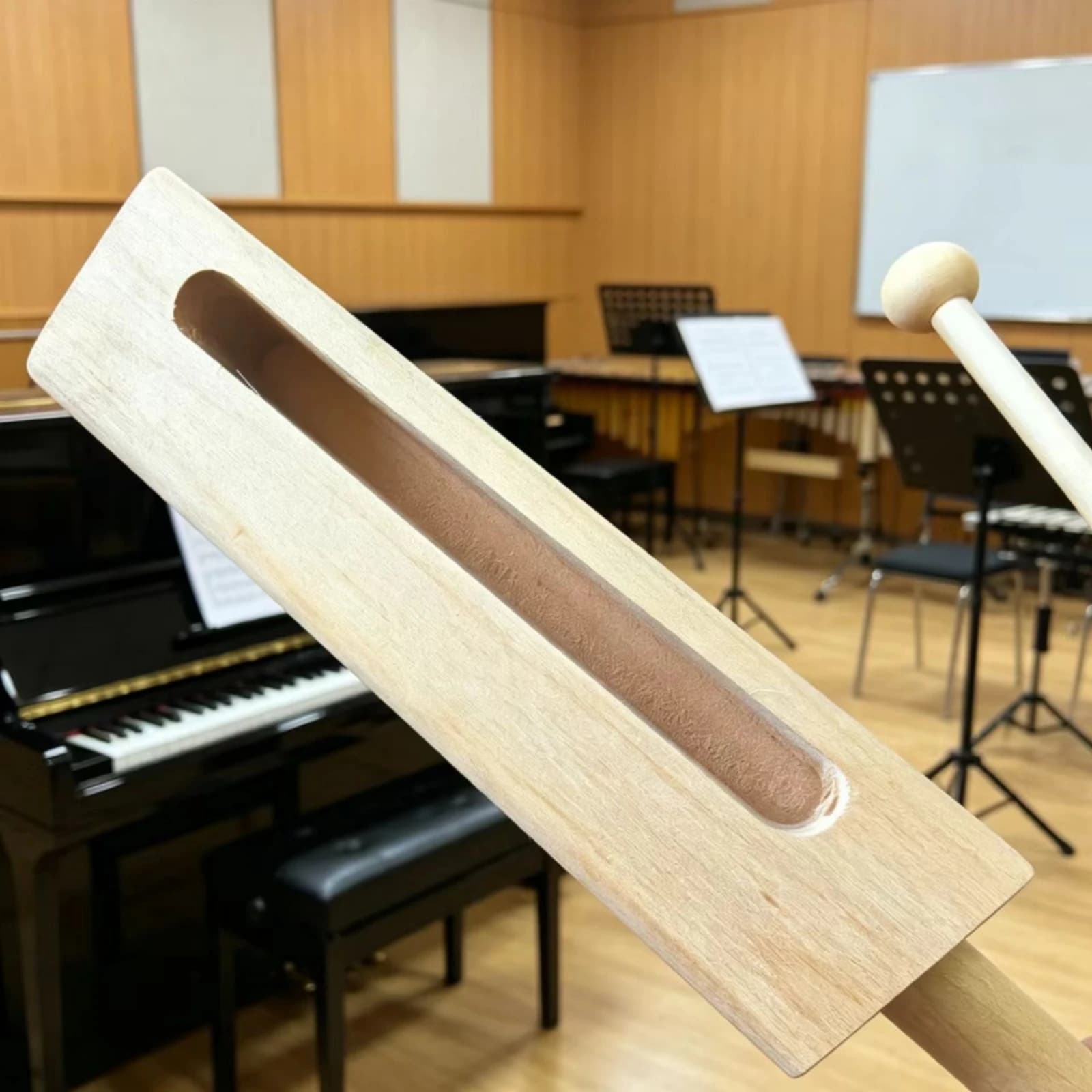 Wood Percussion Instrument with Mallet Resonant Wooden Rhythm Block with Mallet Wood Block with Handle Woody Loud for Beginners