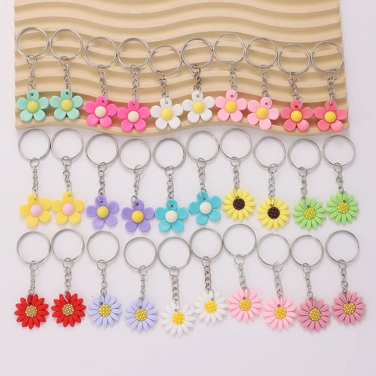 Set di 30 Portachiavi con Ciondoli a Forma di Fiore, in Morbido PVC, a Forma di Girasole, Ornamenti per Portachiavi, Borsa, Zaino - Regalo per Feste di Compleanno